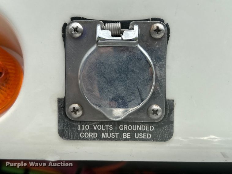 image for item DS2908 2016 International Prostar semi truck