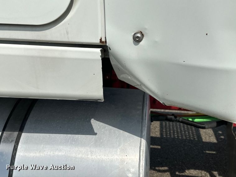 image for item DS2908 2016 International Prostar semi truck