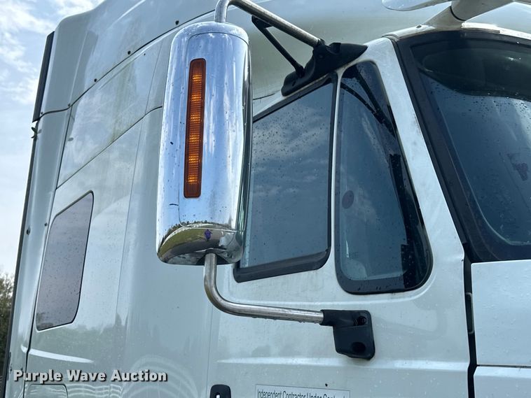 image for item DS2908 2016 International Prostar semi truck