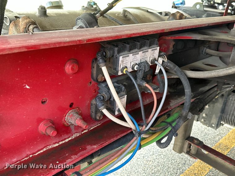 image for item DS2908 2016 International Prostar semi truck