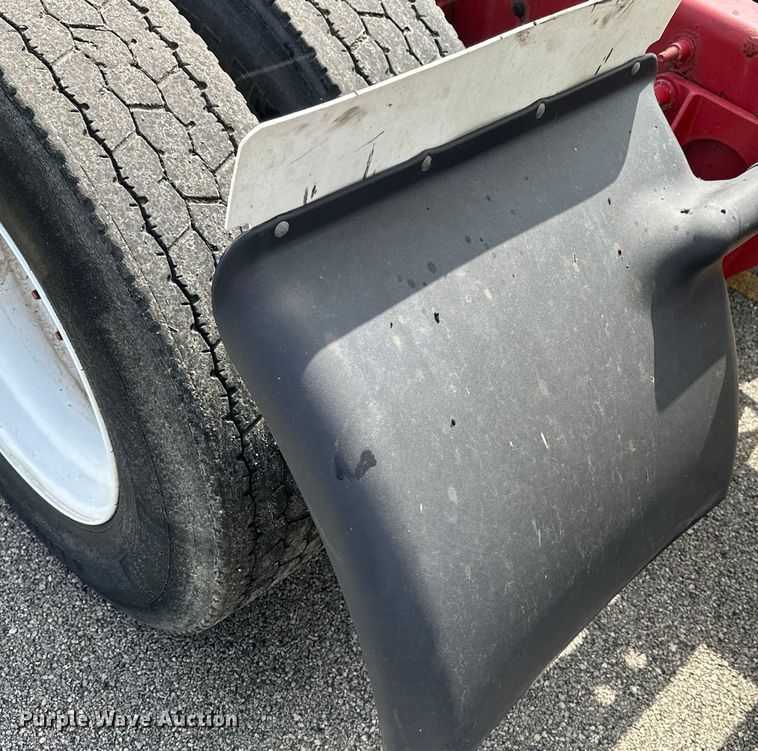 image for item DS2908 2016 International Prostar semi truck