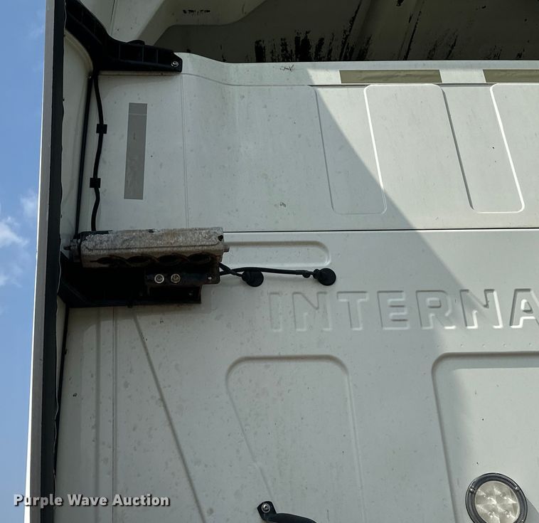 image for item DS2908 2016 International Prostar semi truck