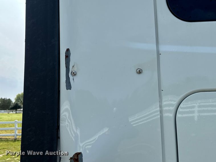 image for item DS2908 2016 International Prostar semi truck