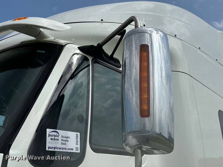 image for item DS2908 2016 International Prostar semi truck