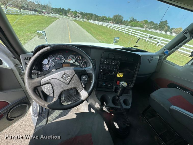 image for item DS2908 2016 International Prostar semi truck