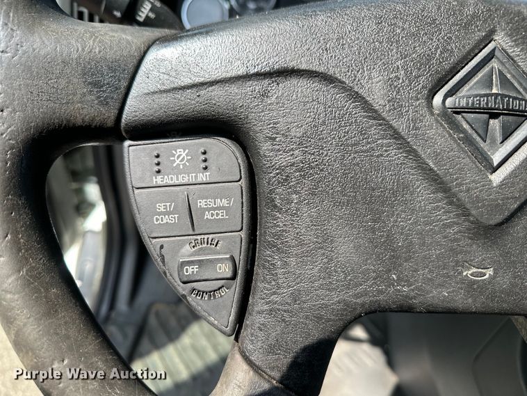 image for item DS2908 2016 International Prostar semi truck