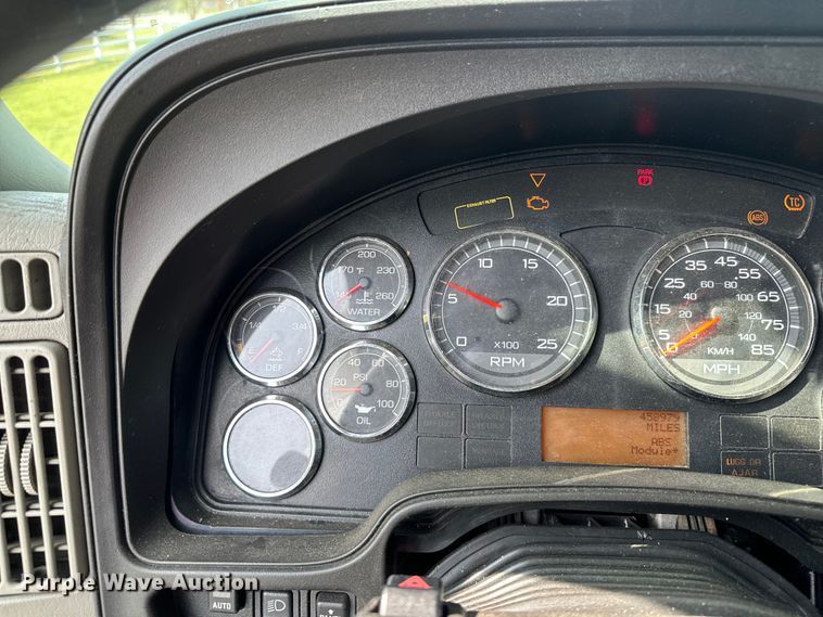 image for item DS2908 2016 International Prostar semi truck