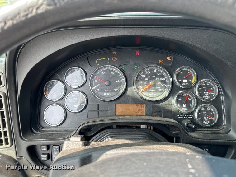 image for item DS2908 2016 International Prostar semi truck