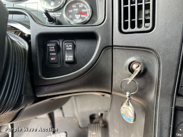 image for item DS2908 2016 International Prostar semi truck