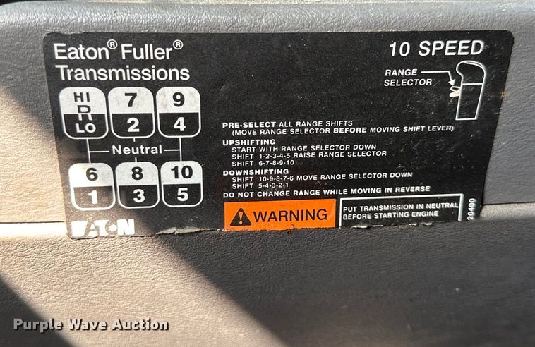 image for item DS2908 2016 International Prostar semi truck