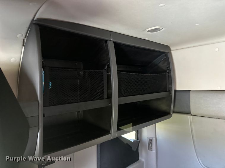 image for item DS2908 2016 International Prostar semi truck