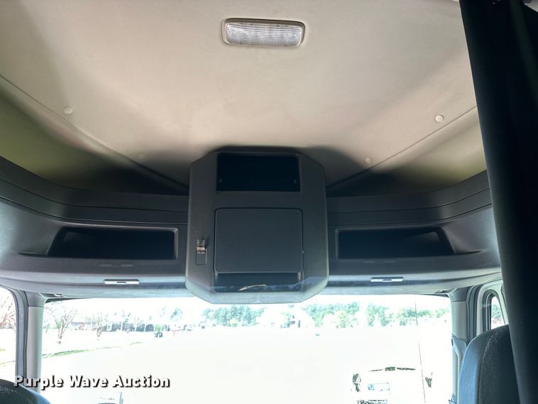 image for item DS2908 2016 International Prostar semi truck