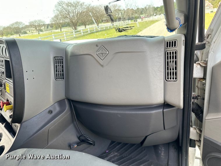 image for item DS2908 2016 International Prostar semi truck