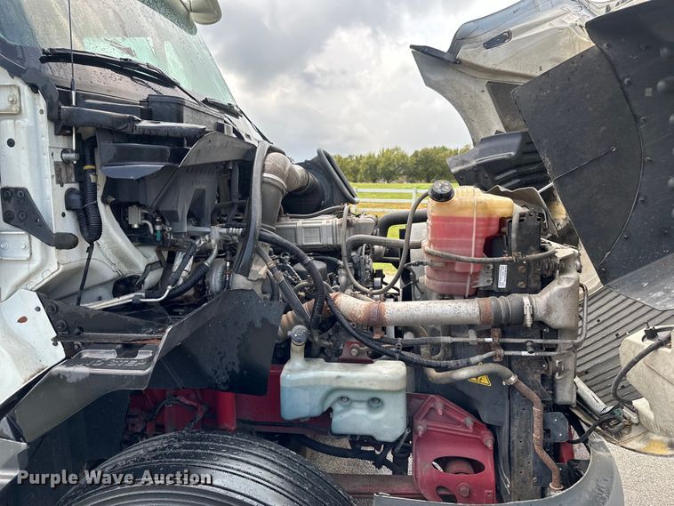 image for item DS2908 2016 International Prostar semi truck