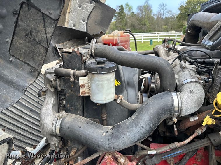 image for item DS2908 2016 International Prostar semi truck