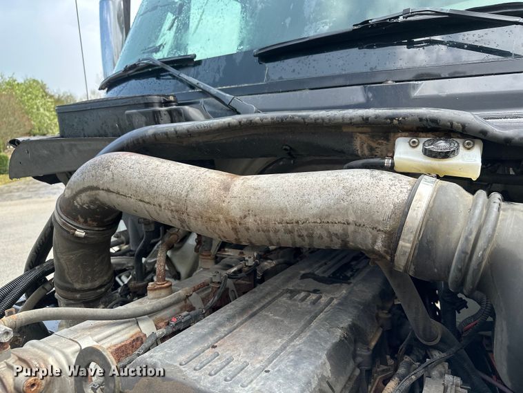 image for item DS2908 2016 International Prostar semi truck