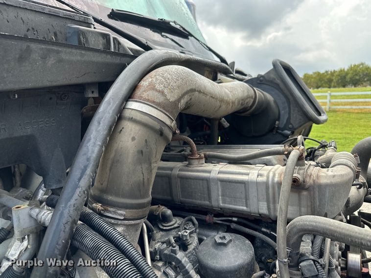 image for item DS2908 2016 International Prostar semi truck