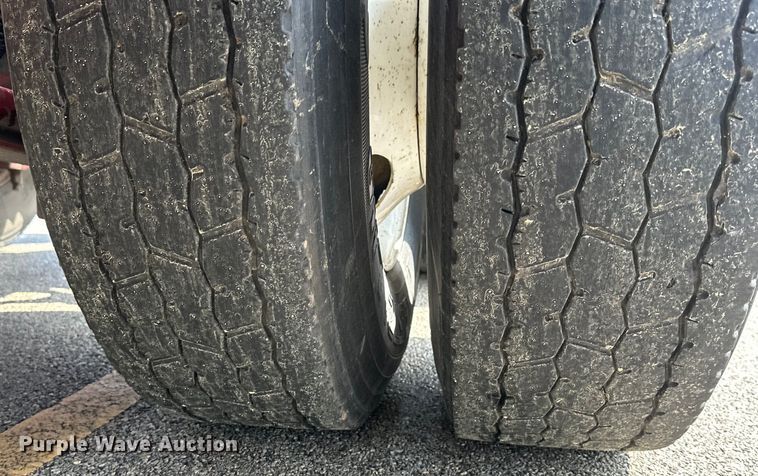 image for item DS2908 2016 International Prostar semi truck