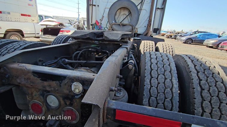 image for item DU2500 2013 Freightliner  Cascadia semi truck