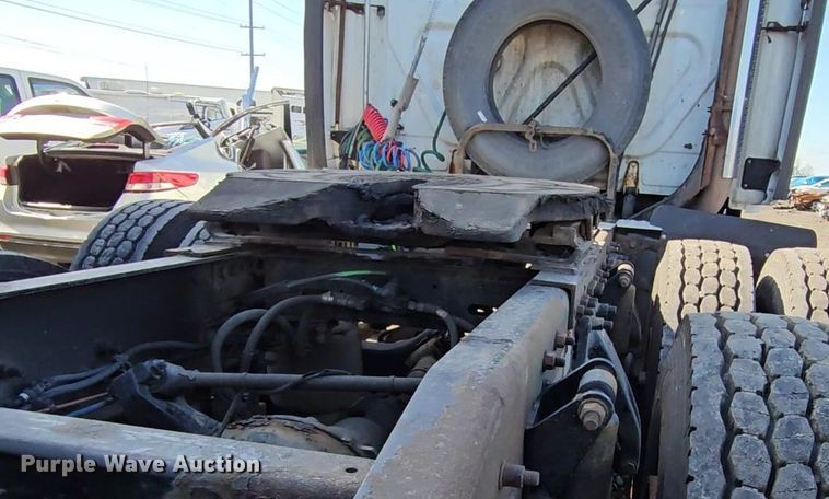 image for item DU2500 2013 Freightliner  Cascadia semi truck