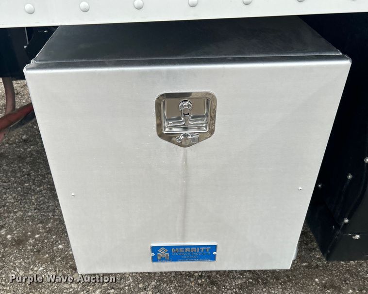 image for item EG1268 2019 Peterbilt  579 semi truck