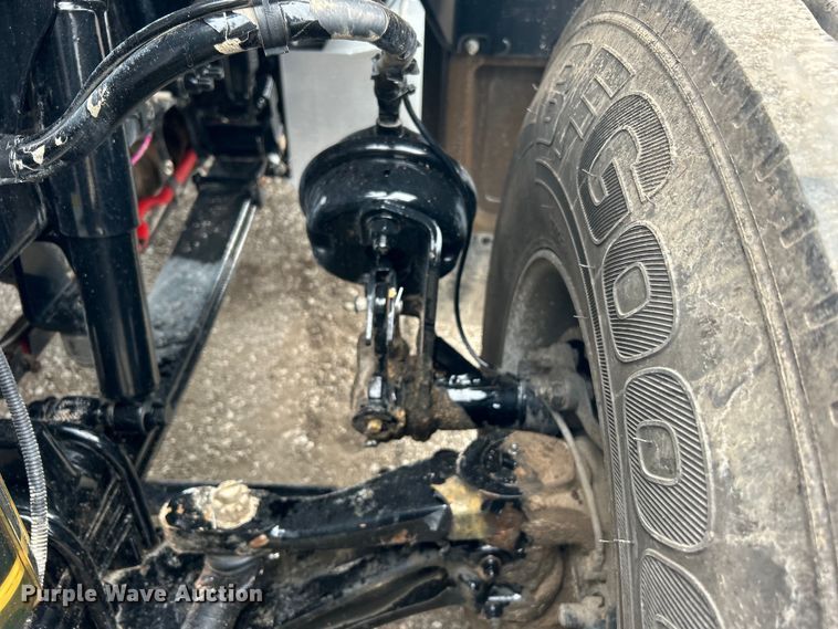 image for item EG1268 2019 Peterbilt  579 semi truck