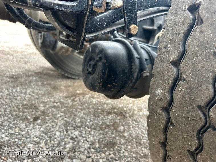 image for item EG1268 2019 Peterbilt  579 semi truck