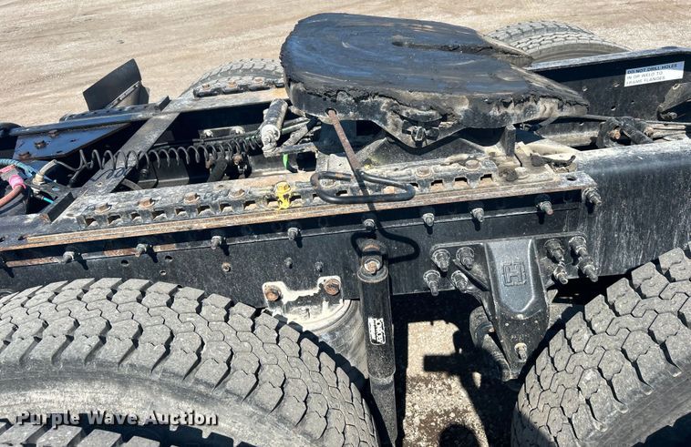 image for item EG1272 2016 Caterpillar CT660S semi truck