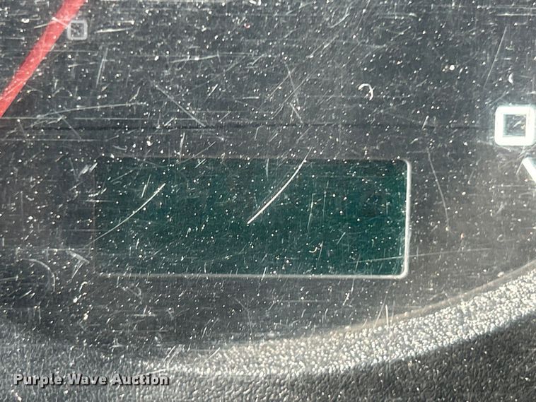 image for item EG1272 2016 Caterpillar CT660S semi truck