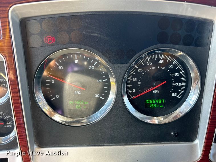 image for item EG1273 2009 Kenworth  T660 semi truck