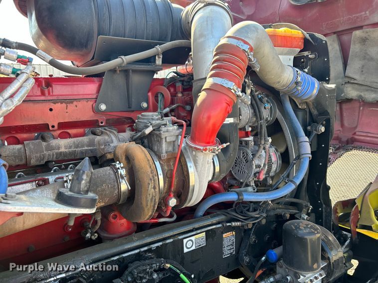 image for item EG1273 2009 Kenworth  T660 semi truck