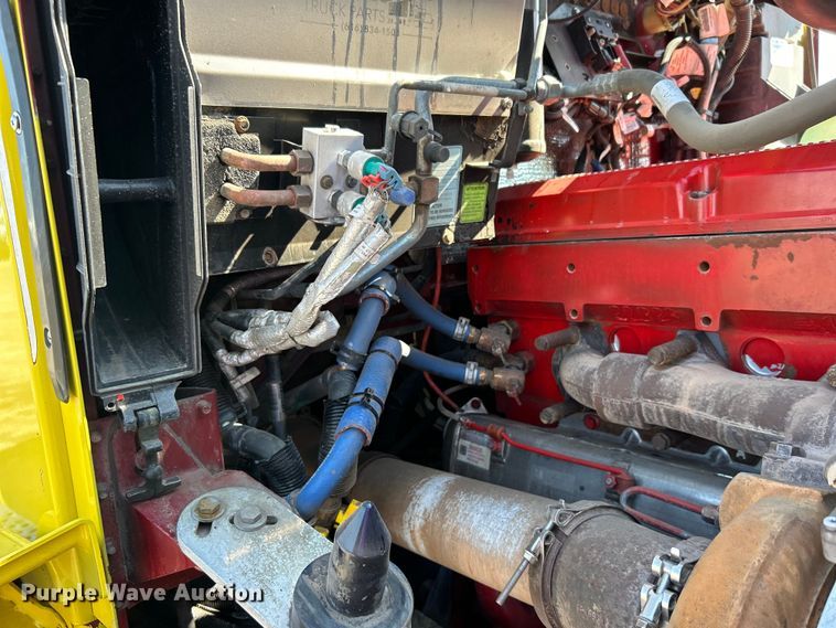 image for item EG1273 2009 Kenworth  T660 semi truck