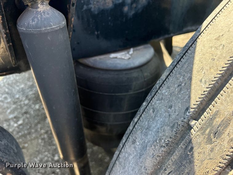 image for item EG1273 2009 Kenworth  T660 semi truck