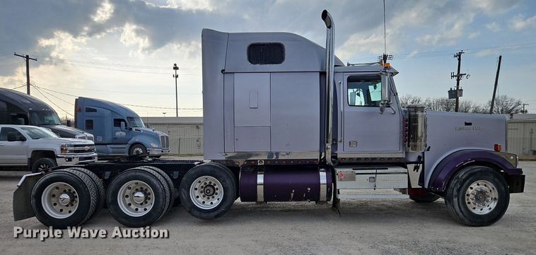 image for item EI3609 2000 Western Star 4900E semi truck