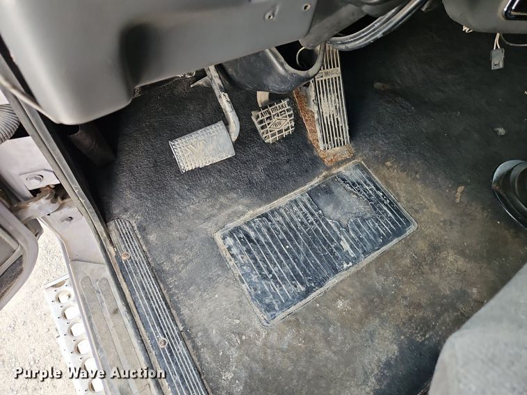 image for item EI3609 2000 Western Star 4900E semi truck