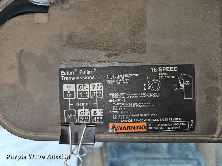 image for item EI3609 2000 Western Star 4900E semi truck