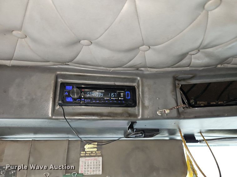 image for item EI3609 2000 Western Star 4900E semi truck