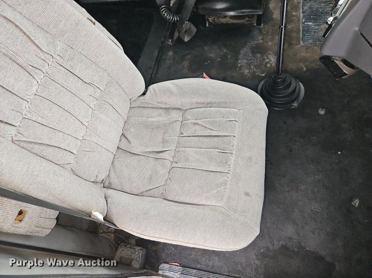 image for item EI3609 2000 Western Star 4900E semi truck