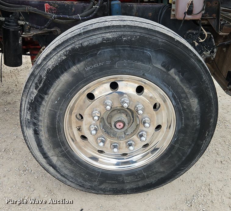 image for item EI3609 2000 Western Star 4900E semi truck