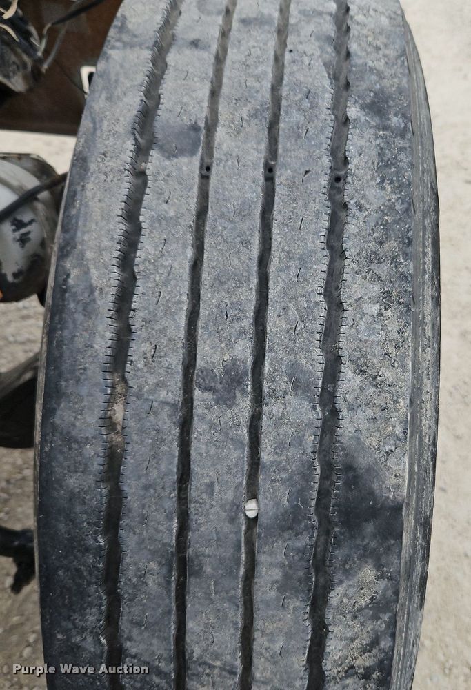 image for item EI3609 2000 Western Star 4900E semi truck