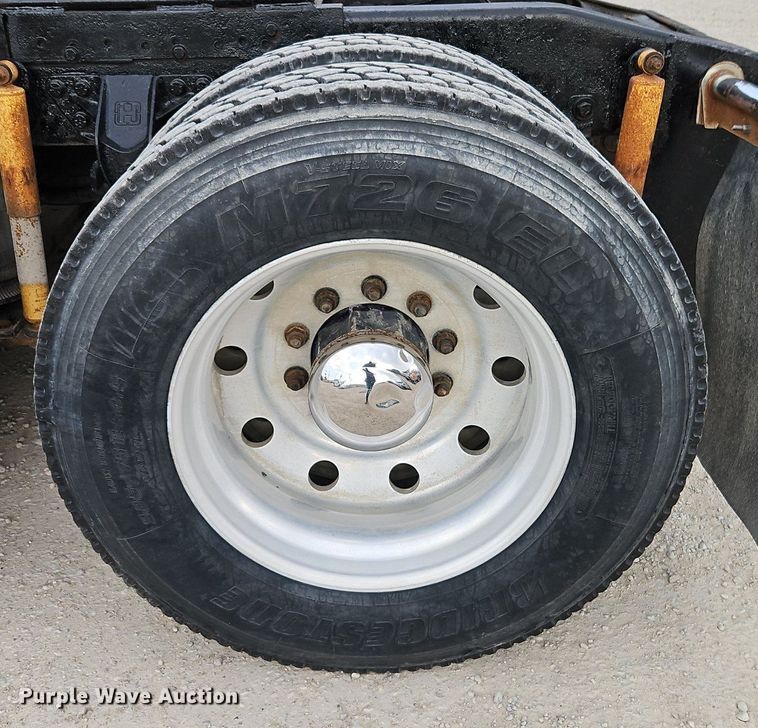 image for item EI3609 2000 Western Star 4900E semi truck