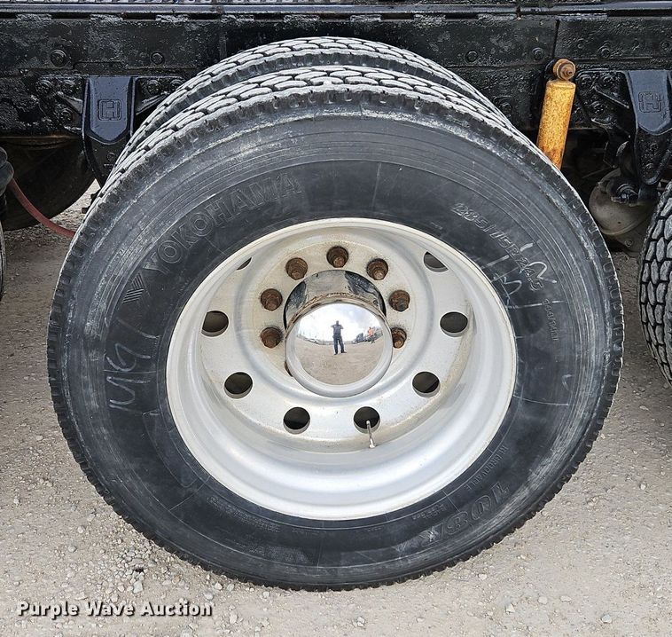 image for item EI3609 2000 Western Star 4900E semi truck