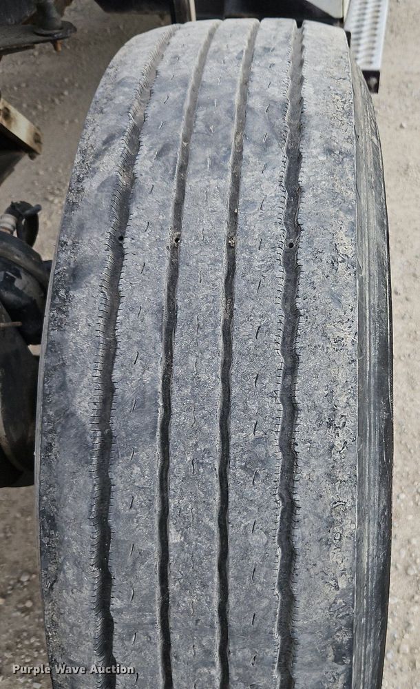 image for item EI3609 2000 Western Star 4900E semi truck