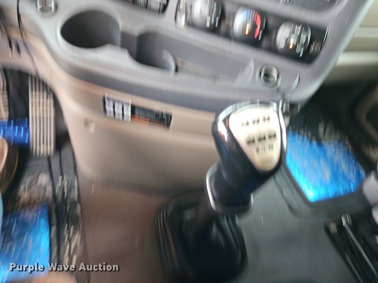 image for item EI3621 2016 Freightliner  Cascadia semi truck