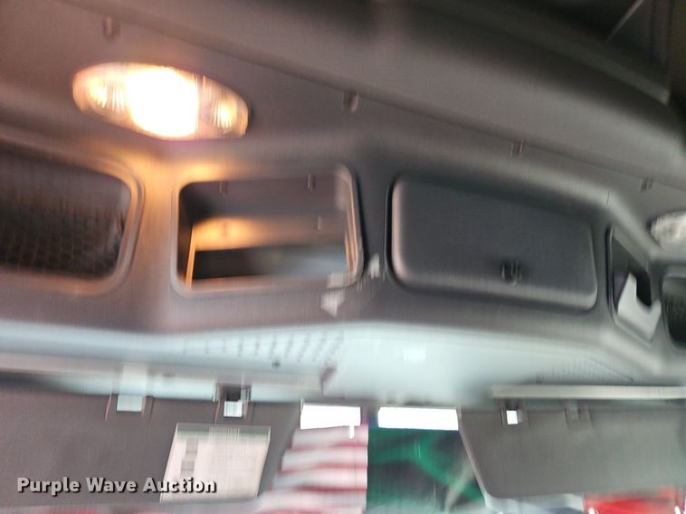 image for item EI3621 2016 Freightliner  Cascadia semi truck