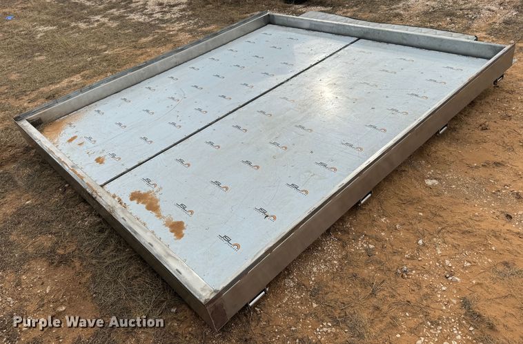 image for item EI6671 Dry van trailer doors 