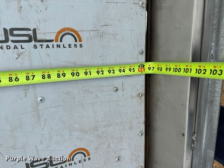 image for item EI6671 Dry van trailer doors 