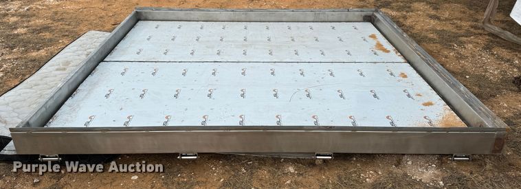 image for item EI6672 Dry van trailer doors 