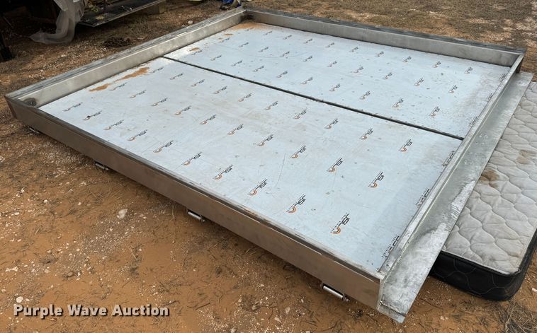 image for item EI6673 Dry van trailer doors 