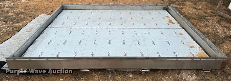 image for item EI6674 Dry van trailer doors 